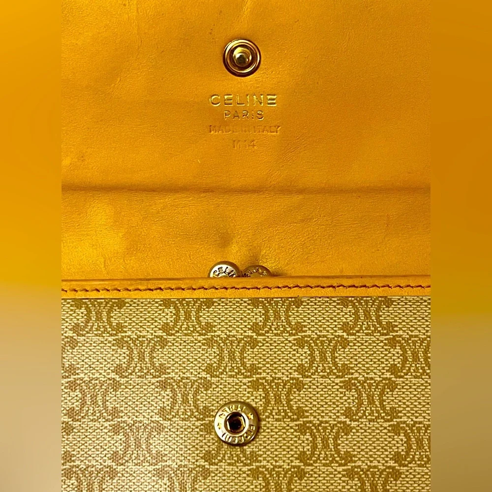 Celine Macadam Trifold Kiss Long Wallet ❤️